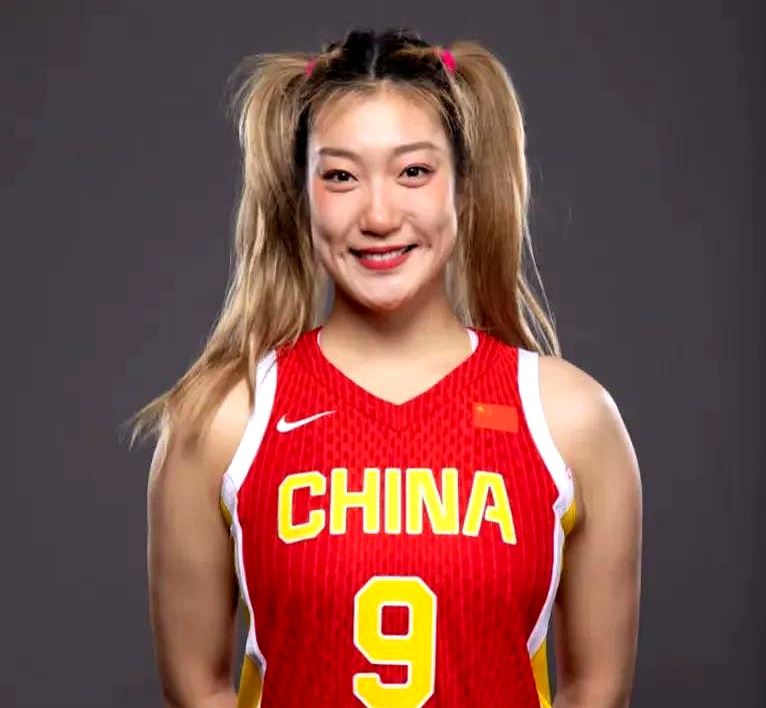 开云中国官网-包含Rookie新星锐不可当表现突出，尤文图斯前途光明！引发球迷热议的词条