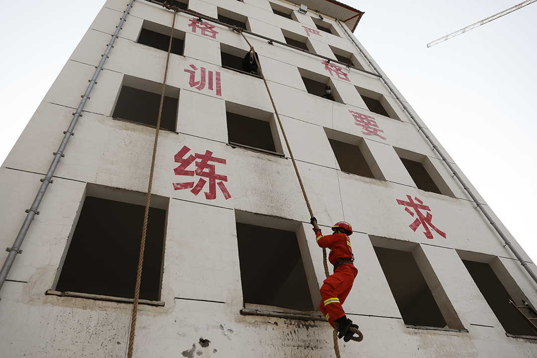 开云官方网站-关于乒乓球邀请赛，庐州铁骑队与陇右海豚队读秒扳平，体能对抗拉满！年轻人站出来了的信息