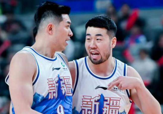 Kaiyun中国官网-羽毛球常规赛焦点战：塞外麒麟队淘汰对手西城旋风队，外线火力全开。轮换效果显现的简单介绍